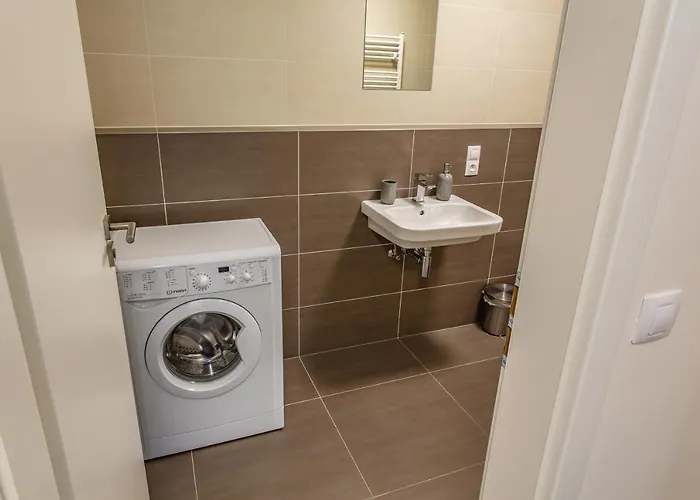 Spacious Terrace With Free Private Parking Apartmán Praha