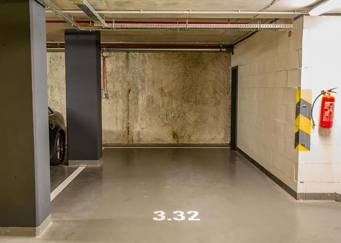 Spacious Terrace With Free Private Parking Praha